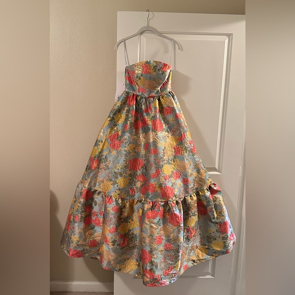 Mac Duggal Dresses & Skirts - Mac Duggal Multicolor Strapless Floral Brocade Dress with Ruffles size 0